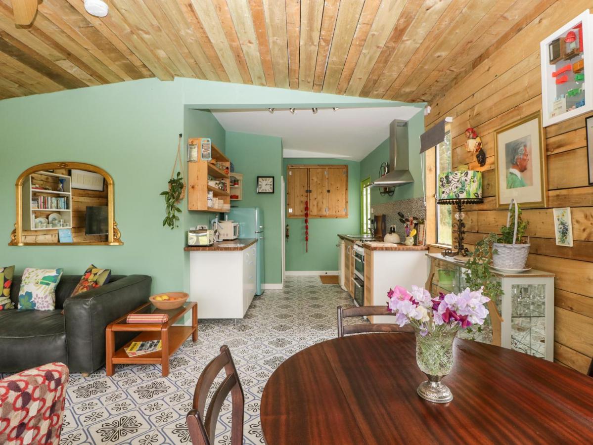 Lulu Logs Villa Bristol Exteriör bild